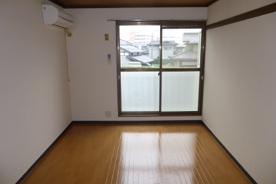 Other room space. Western-style 6 Pledge