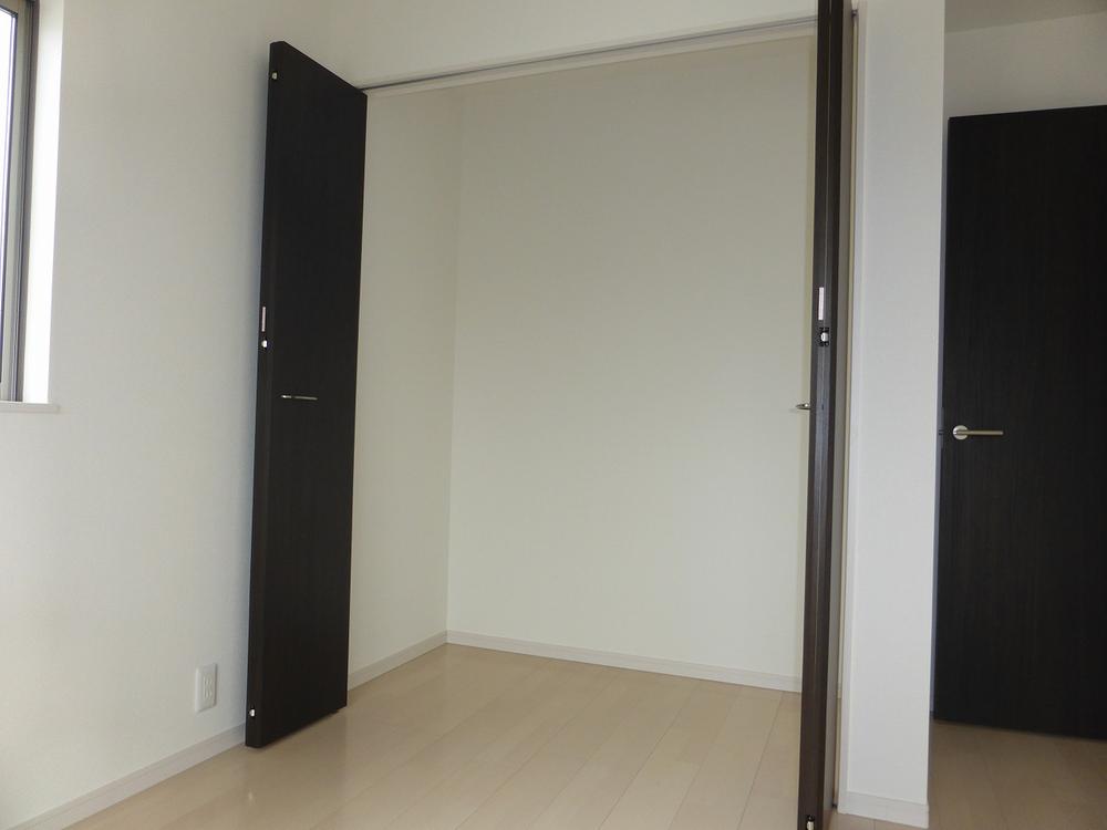 Receipt. Example of construction. Closet that can be stored securely