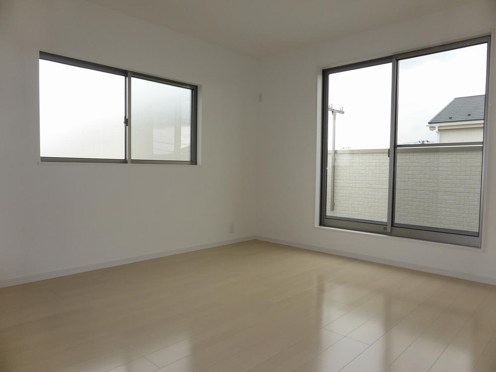 Other introspection. Example of construction. Two-sided lighting of the bright rooms