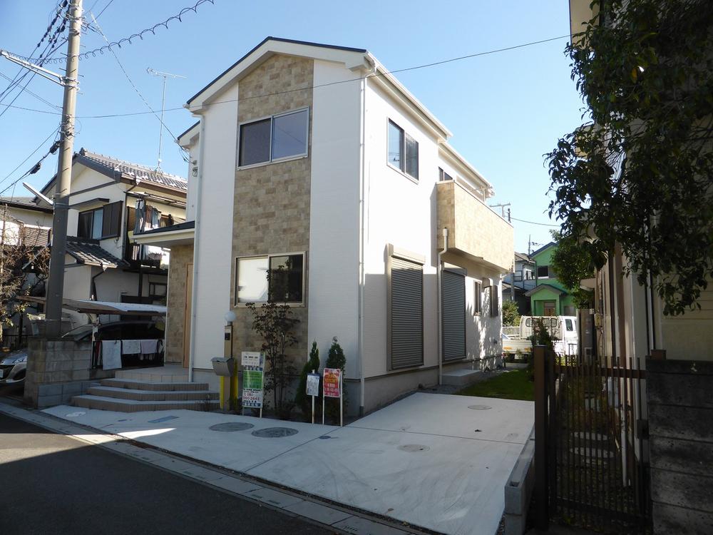 Local appearance photo. Local appearance.