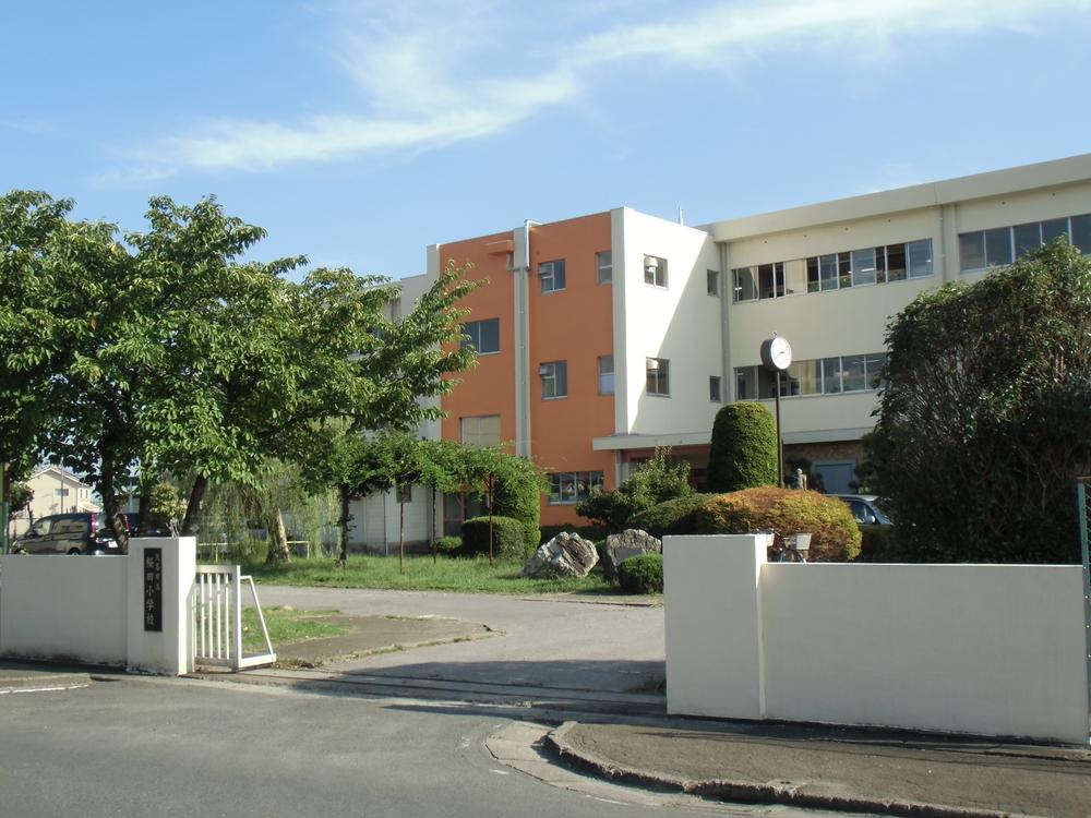 Primary school. Sakurada elementary school