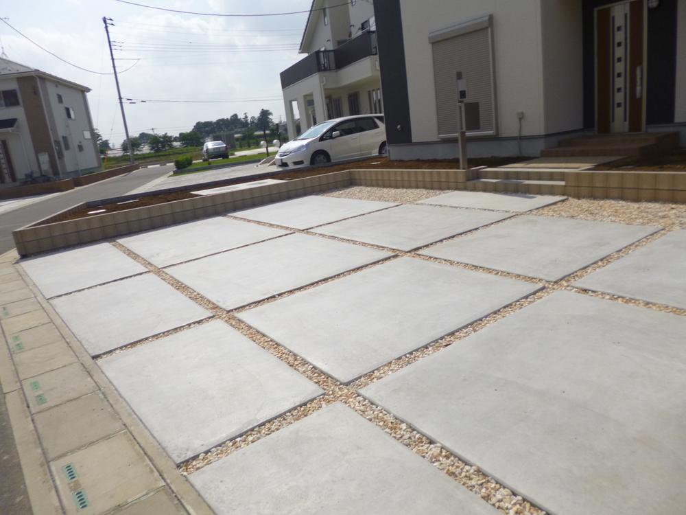 Parking lot. 2013.6.24 shooting. Car space of Santai margin! 