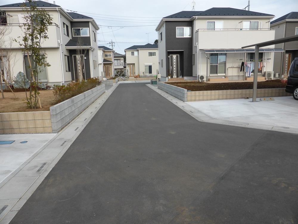 Local photos, including front road