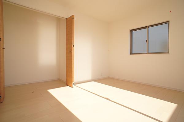 Non-living room. Indoor (11 May 2013) Shooting 1 Building