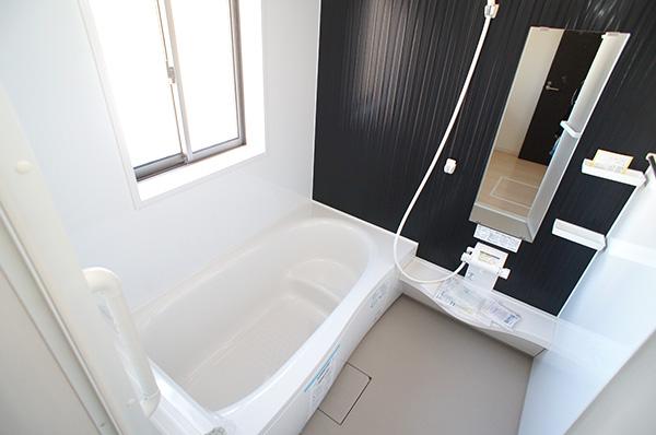 Bathroom. Indoor (11 May 2013) Shooting Building 2