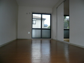 Living and room. LDK11 Pledge