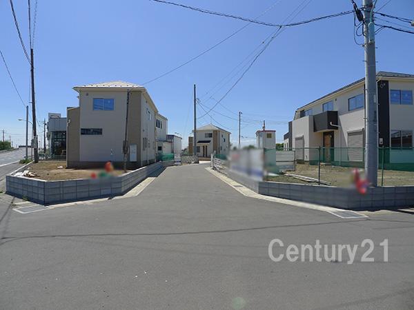 Local photos, including front road. Local (May 2013) Shooting 