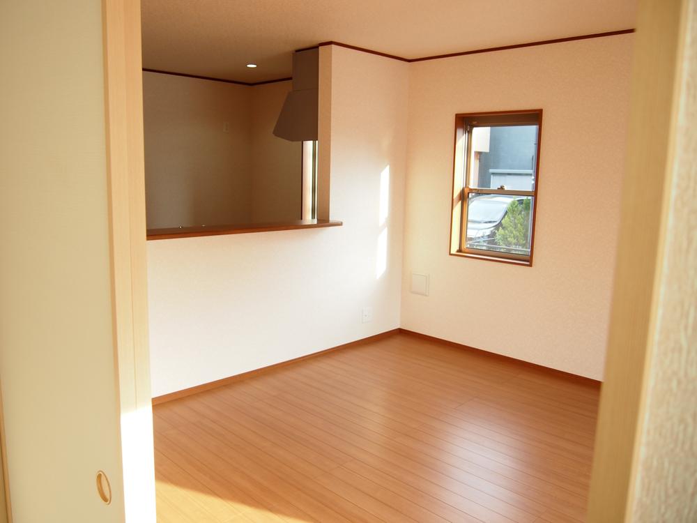 Living. It is LDK from the Japanese-style room.