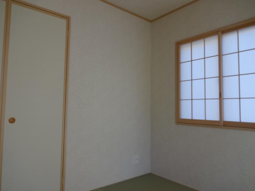 Non-living room. Indoor (11 May 2013) Shooting