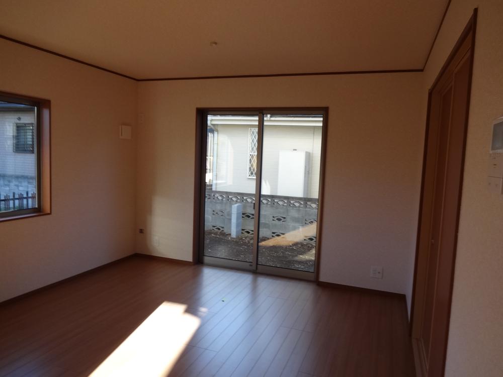 Living. Local (August 2013) Shooting