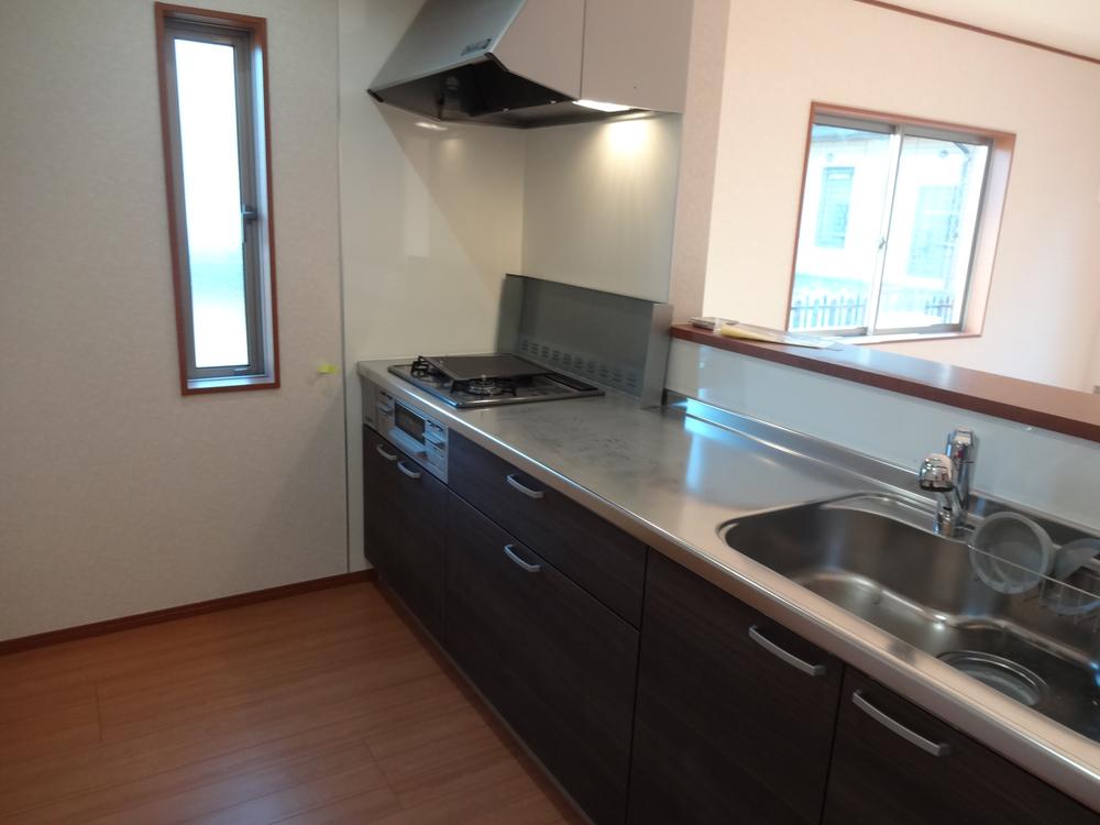 Kitchen. Local (11 May 2013) Shooting