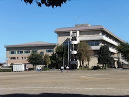 Junior high school. Fujimi 1500m until junior high school  Walk to the spacious schoolyard of a junior high school in 19 minutes