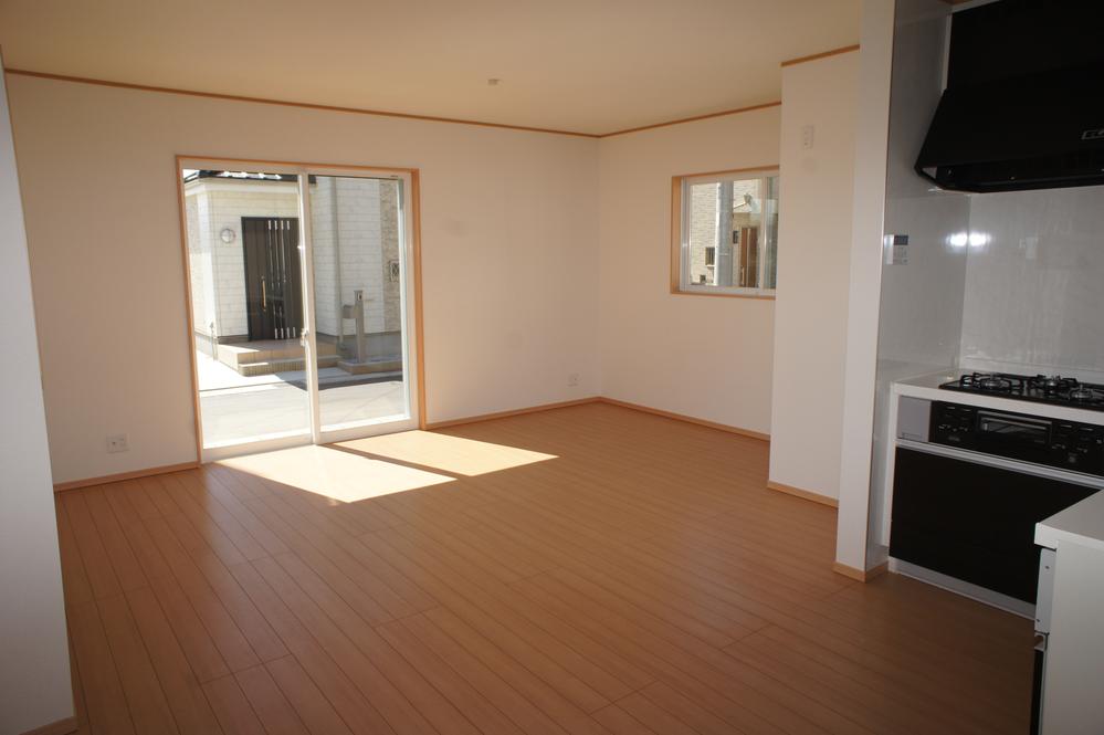 Living. The company specification example