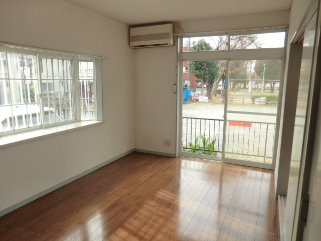 Living and room