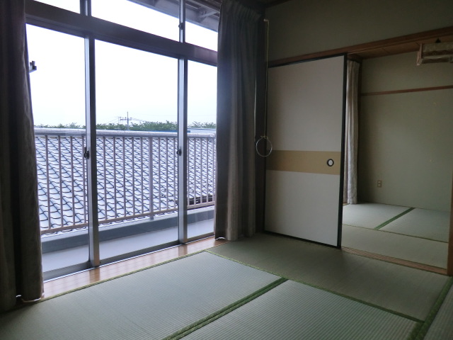 Living and room