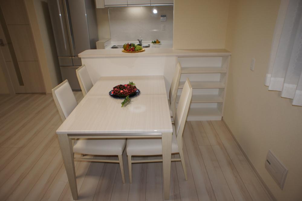 Living. Indoor (12 May 2013) Shooting