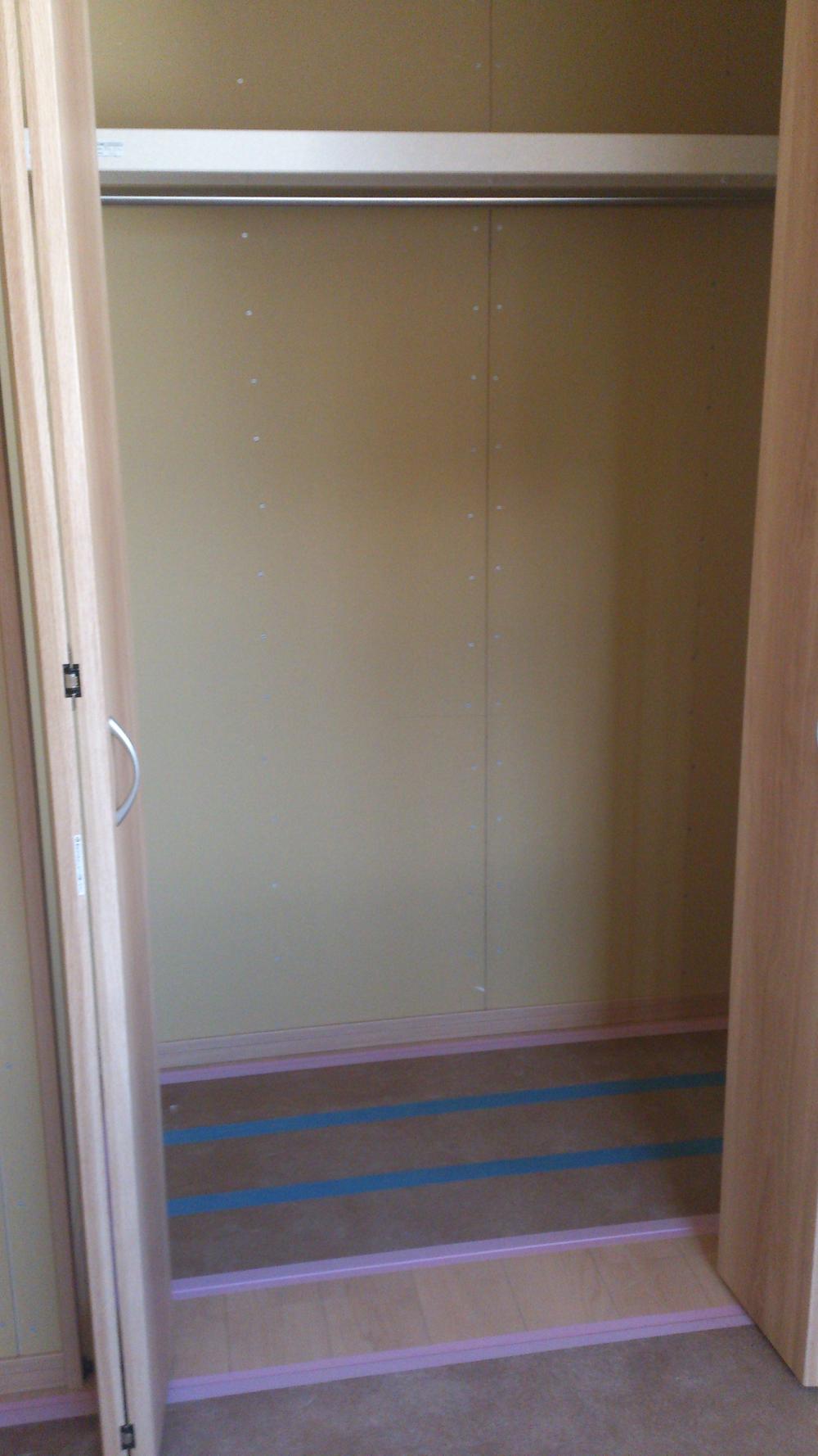 Non-living room. Indoor (11 May 2013) Shooting