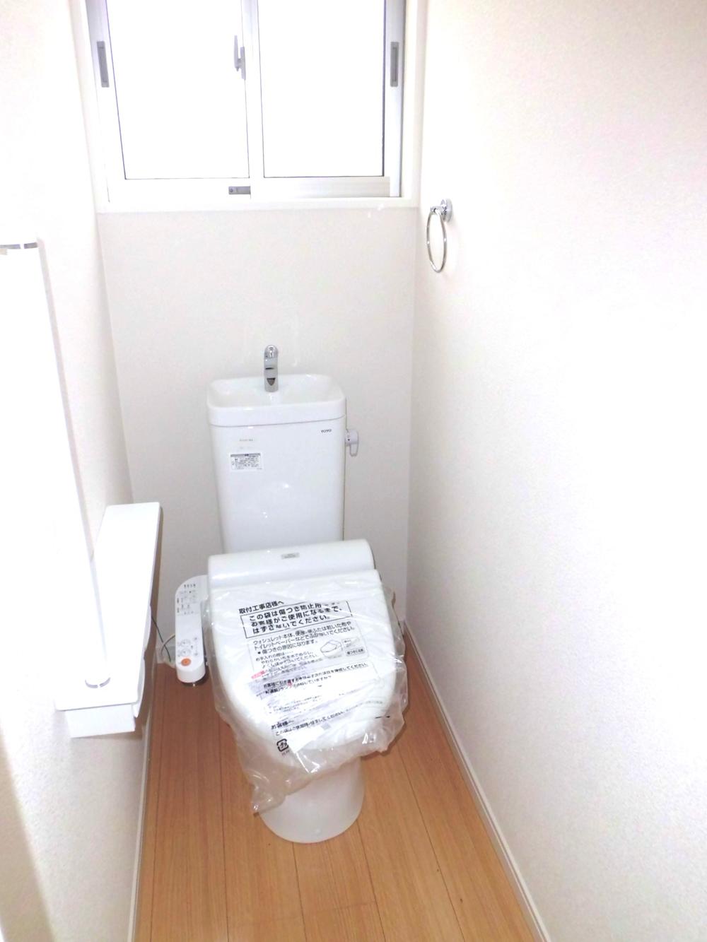 Toilet. Will be water-saving toilets (September 2013) Shooting