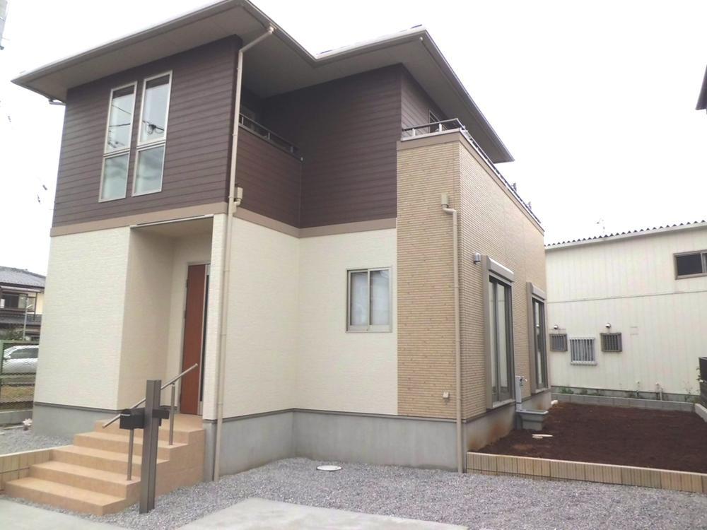 Local appearance photo. Local (11 May 2013) Shooting