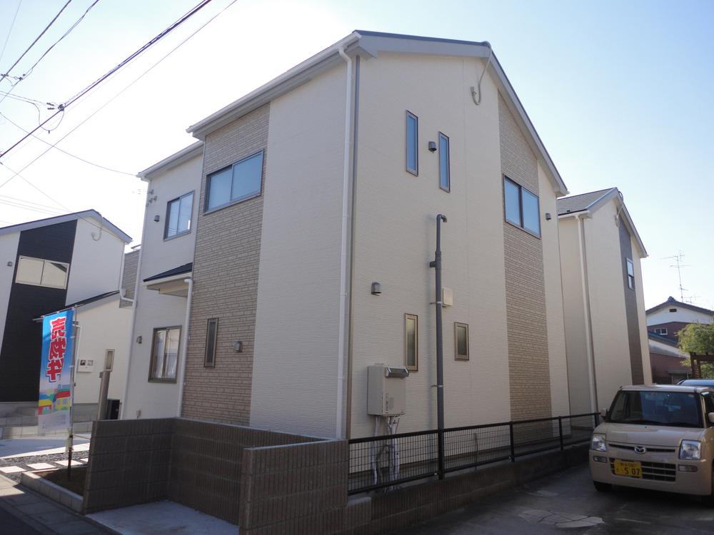 Local appearance photo. We have local confirmation! (December 2013) captured at around 11