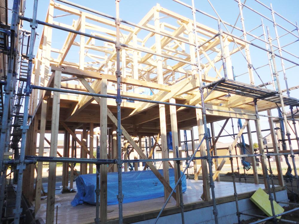 Construction ・ Construction method ・ specification. Dairaito is, Pasted wall is all becomes a shear wall, It is a very effective method to fire and earthquake. 