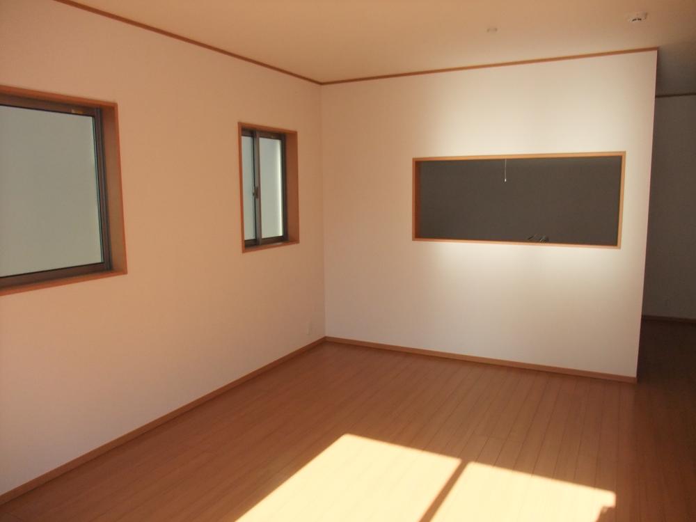 Same specifications photos (living). The company specification example