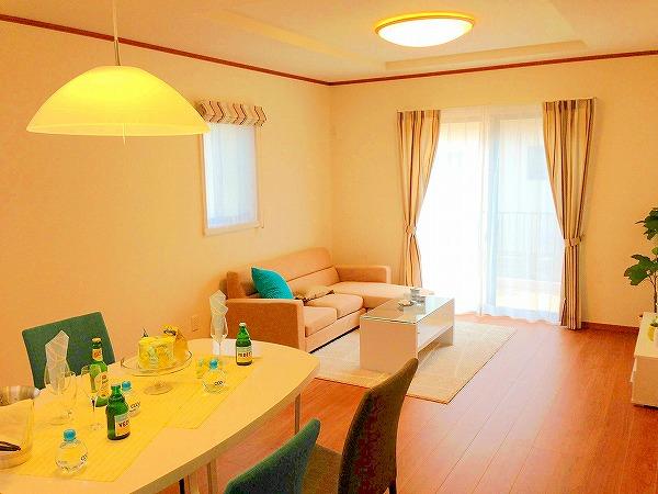 Living. Family gather living in fun bright space. Ceiling of a feeling of opening up folding + stylish living / A Building (June 2013) Shooting