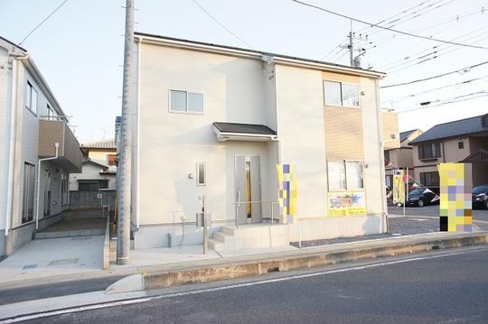 Local appearance photo. Building appearance