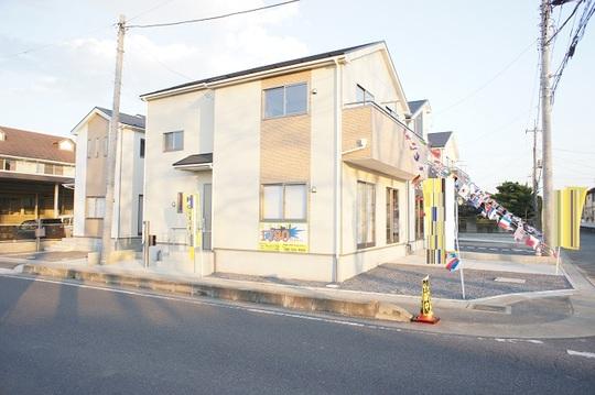 Local appearance photo. Building appearance