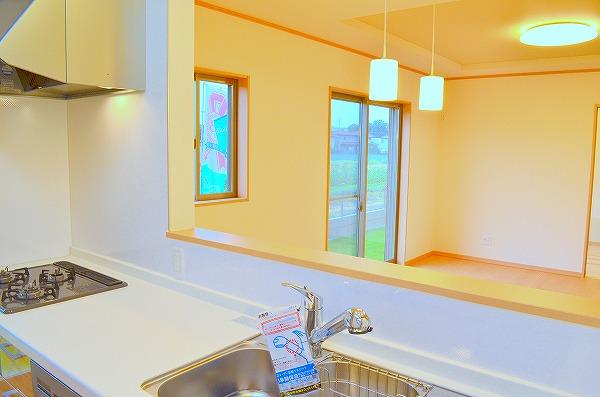 Kitchen. Stylish with lighting (all the living room to the lighting will have been standard equipment) / G Building (August 2013) Shooting