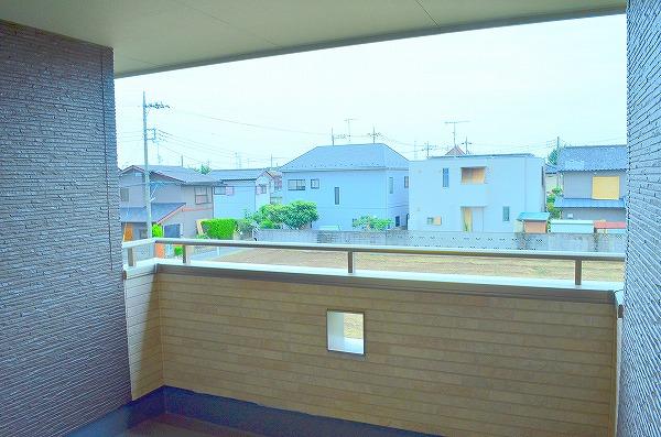 Balcony. Inner balcony is Jose is your laundry without having to worry about even on rainy days with depth / G Building (August 2013) Shooting