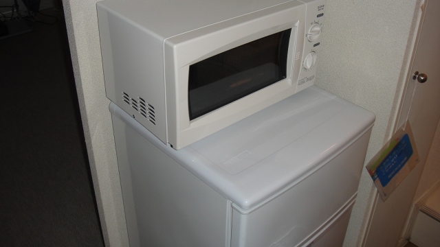 Other. microwave ・ Also it comes with a refrigerator. 