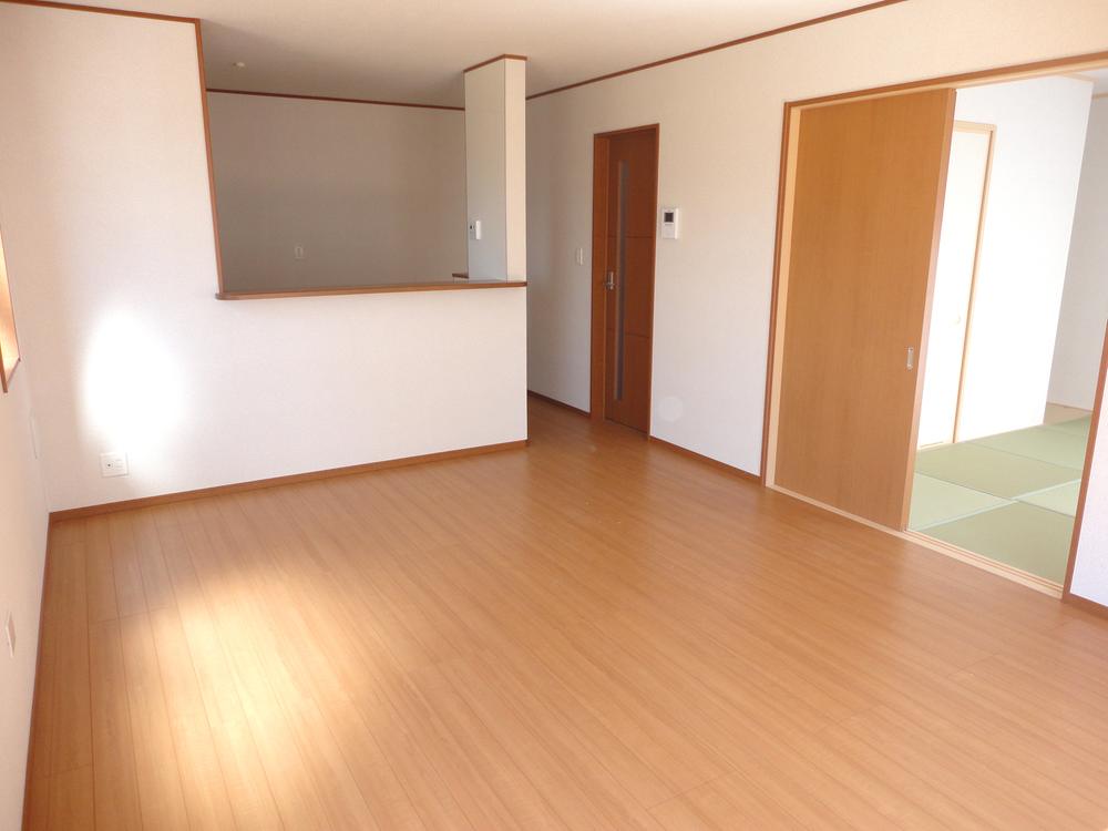 Living. Same specifications living