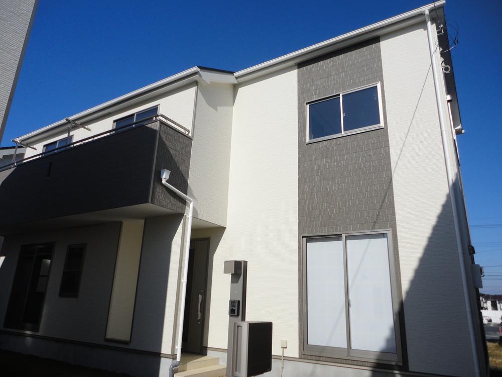 Local appearance photo. Local (12 May 2013) shooting local