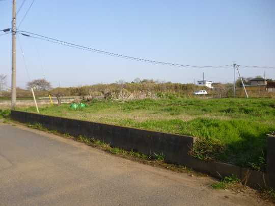 Local land photo. From property front