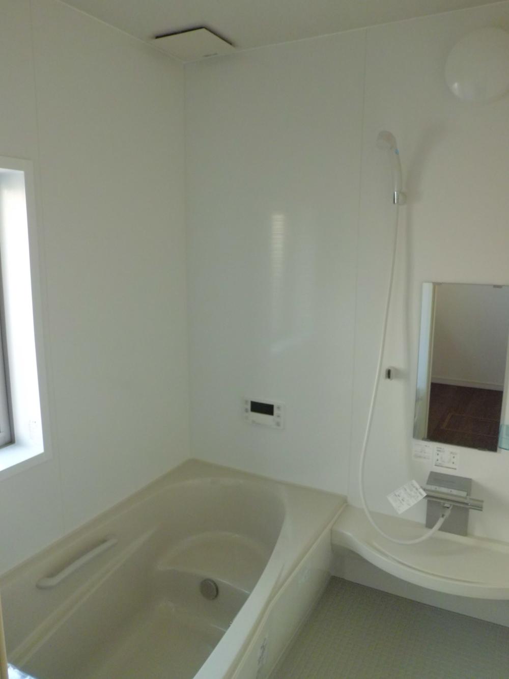 Bathroom. Heal the fatigue of the day bathroom (September 2013) Shooting