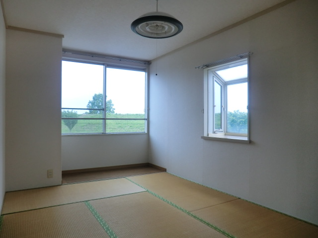 Living and room