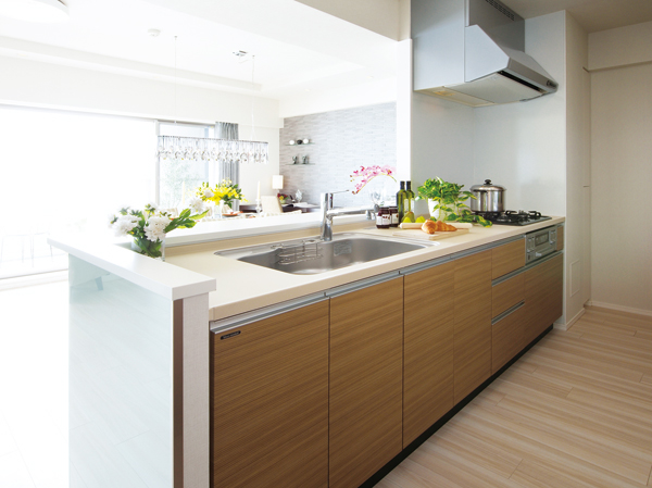 Kitchen.  [kitchen] Easy-to-use kitchen is pursuing a commitment of equipment.  ※ All interior photos of the web is C type model room ・ Including some options ・ Compensation ・ Application deadline There