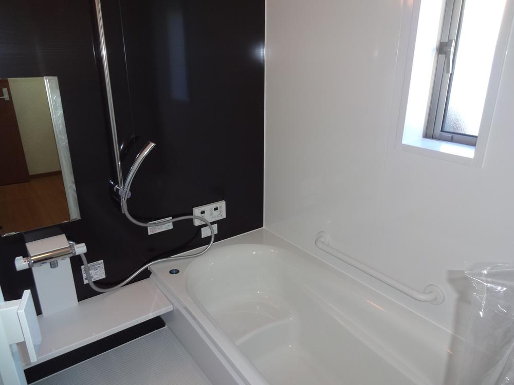 Bathroom. Indoor (11 May 2013) Shooting Building 2