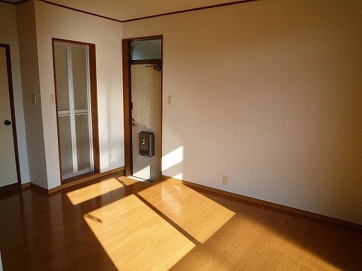 Living and room. Western-style 6 Pledge Entrance side