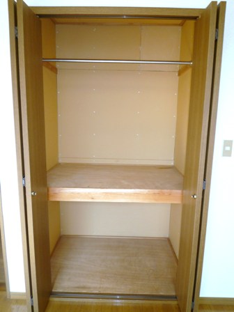 Receipt. Housed in Western-style