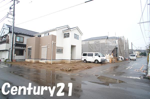 Local photos, including front road. 11 / 15 shooting Completion of framework