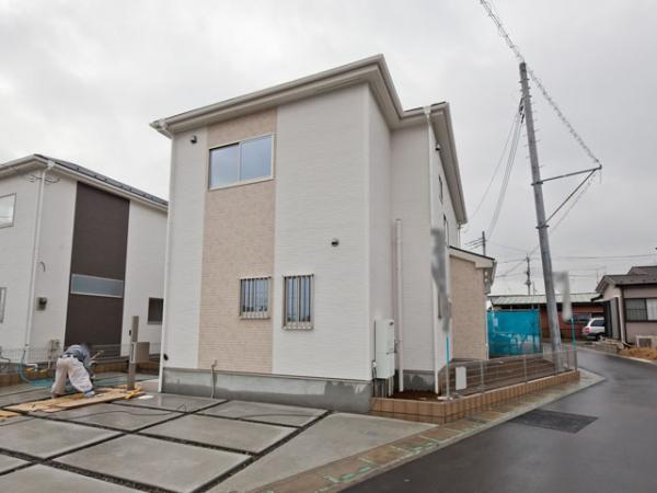 Local appearance photo