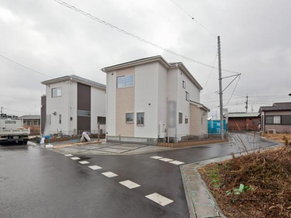 Local photos, including front road