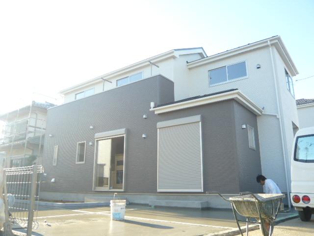 Local appearance photo. Local (11 May 2013) Shooting Building 2