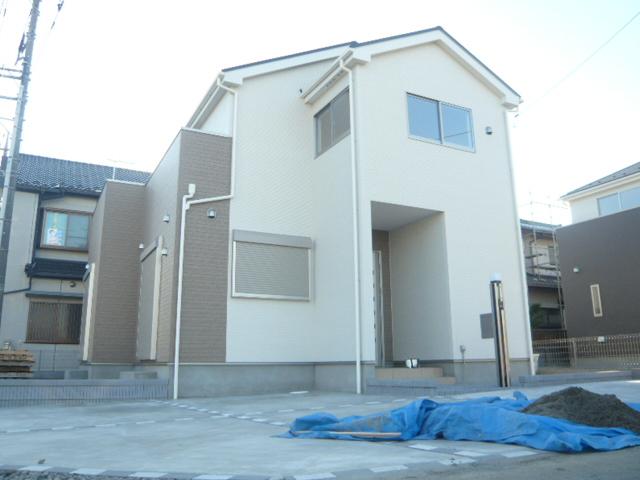 Local appearance photo. Local (11 May 2013) Shooting Building 3