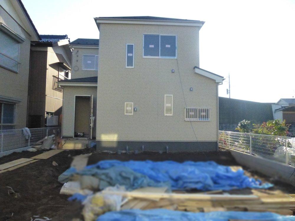 Local appearance photo. Local (12 May 2013) Shooting Building 2