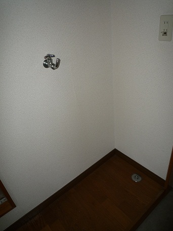 Other. Indoor Laundry Storage