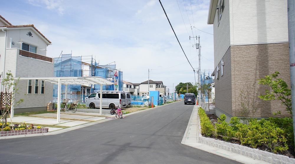 Local photos, including front road. Local (May 2013) Shooting