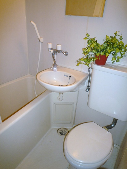 Bath. bus ・ toilet